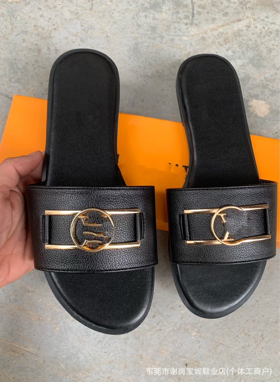 Sandalias nuevas de herraje de la familia V, zapatillas de moda afroeuropeas y americanas de verano para ropa exterior femenina