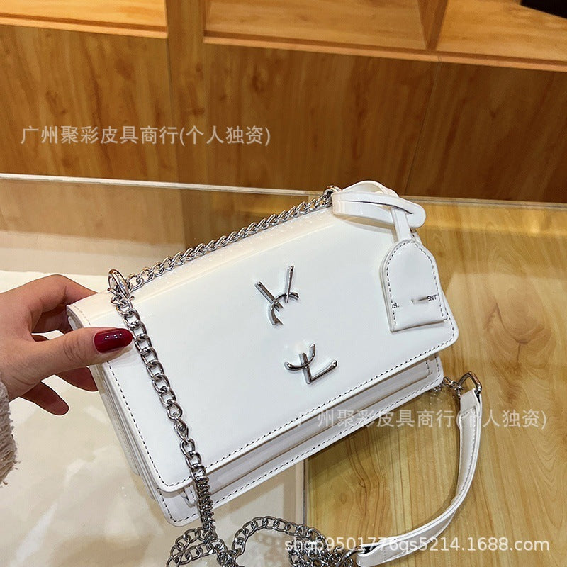 Bolsos premium de mujer 2025 nuevo estilo, la moda de este año con cadena francesa con un solo hombro, bolso bandolera famoso en internet, bolso pequeño cuadrado