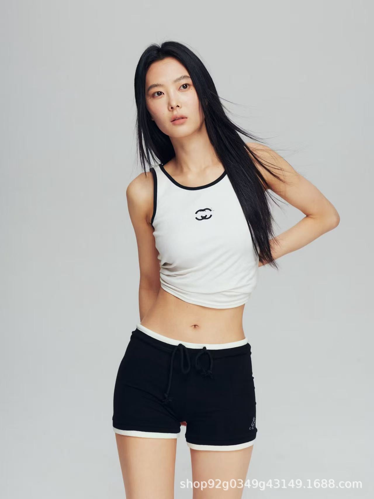 Chaleco primavera y verano Nanyou High Edition CH 26, bordado slim por fuera, con una parte superior de hilo versátil por dentro, mujeres