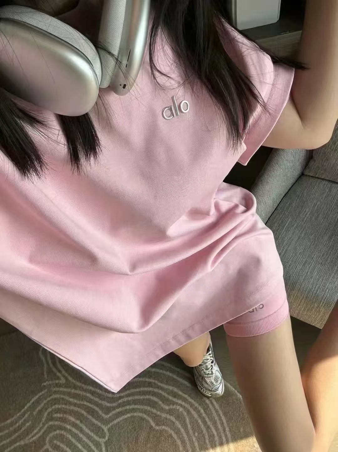 Camiseta Algodón Premium Letras 3D Plateadas