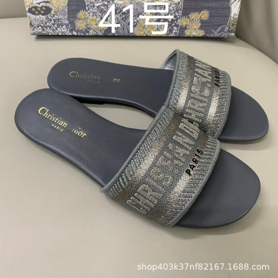 Zapatillas de alta calidad marca D, tallas 1-48, bordados jacquard, zapatillas planas clásicas casuales de playa para mujer