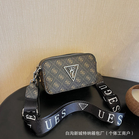Bolso de nicho ligero y explosivo pequeño cuadrado 2025 nuevo en venta transfronteriza para mujeres con carta cruzada para mujeres