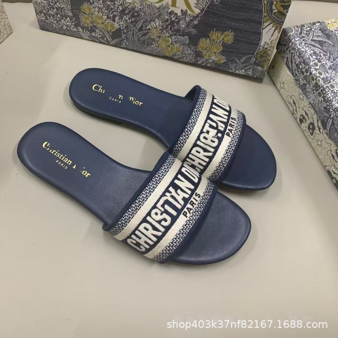 Zapatillas de alta calidad marca D, tallas 1-48, bordados jacquard, zapatillas planas clásicas casuales de playa para mujer