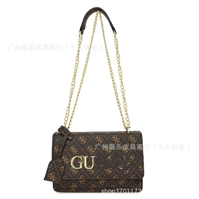 Bolso de cadena de moda súper caliente, súper caliente, bolso de cintura cruzado de un solo hombro para mujer 2025, de moda, versátil y versátil y de un solo hombro Bolsas