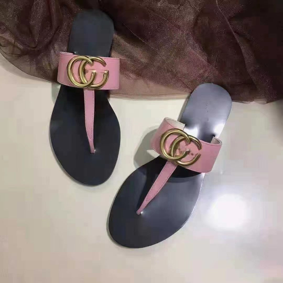2023 Nuevas zapatillas de comercio exterior europeas y americanas Zapatillas planas de mujer Zapatillas de mujer Casual versátil de dedos abiertos, sandalias V