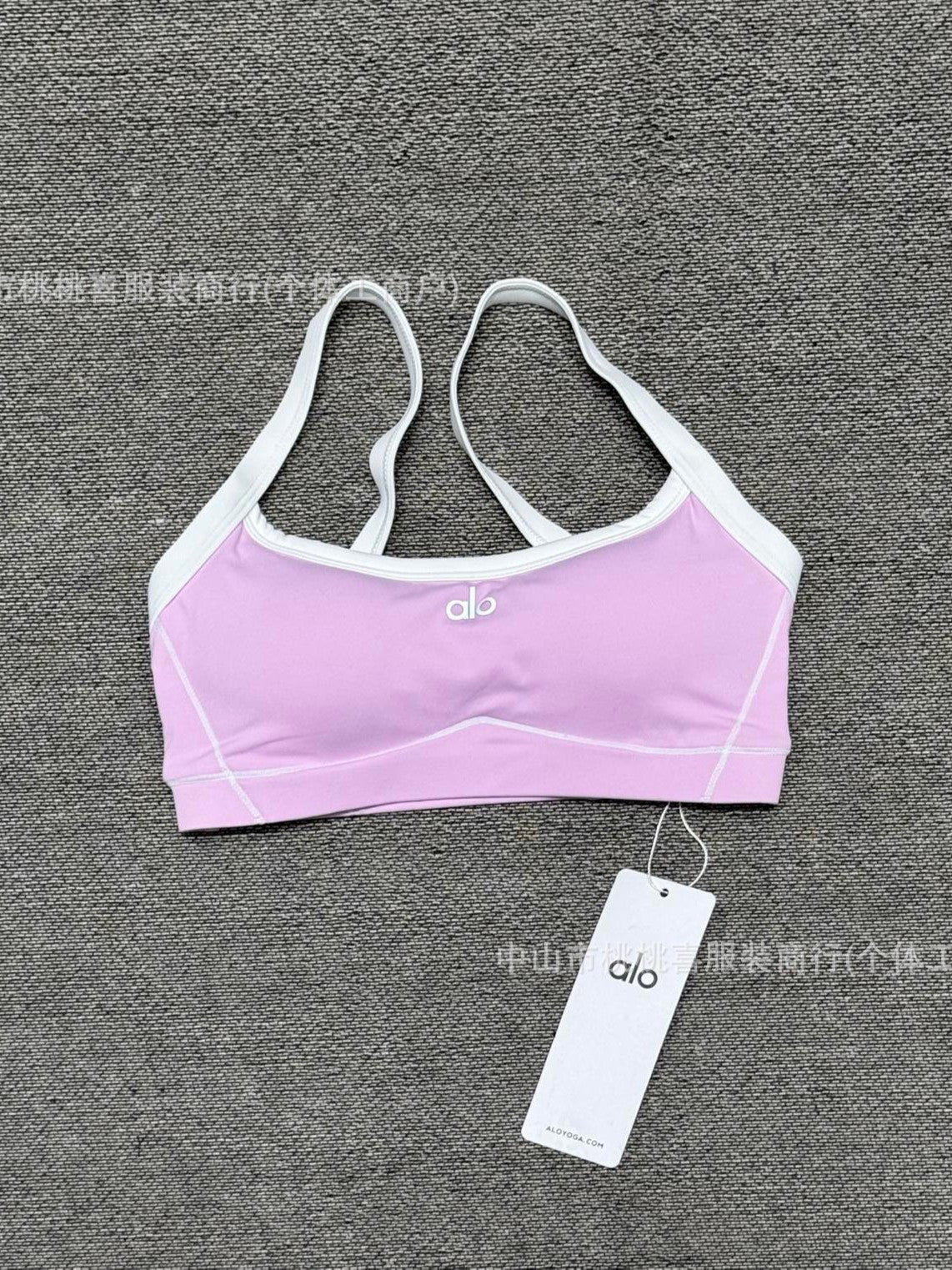 En stock, conjunto de yoga nude sensation de alta elasticidad, sujetador con tirante fino, pantalones cortos de fitness para levantar caderas, conjunto deportivo al aire libre para mujer
