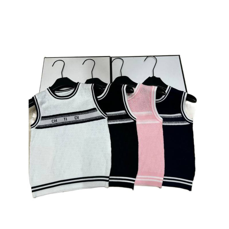 Women's sleeveless CD vest | Lettering design