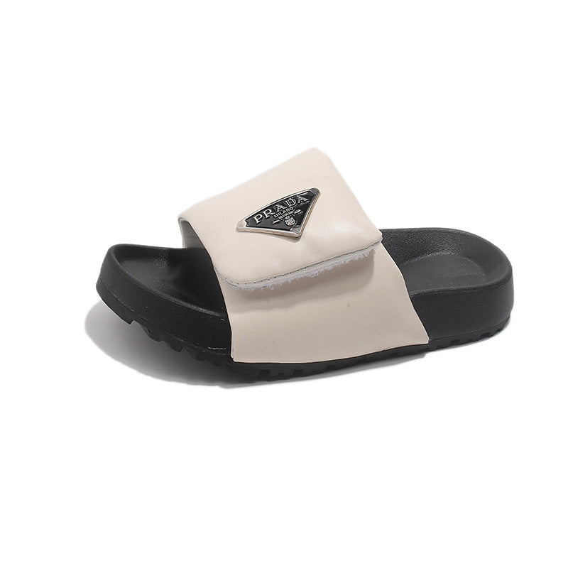 Zapatillas de pan para niñas para abrigo, Nuevas zapatillas de playa antideslizantes para niños para verano 2026, suela suave, sandalias infantiles medianas a grandes para niñas
