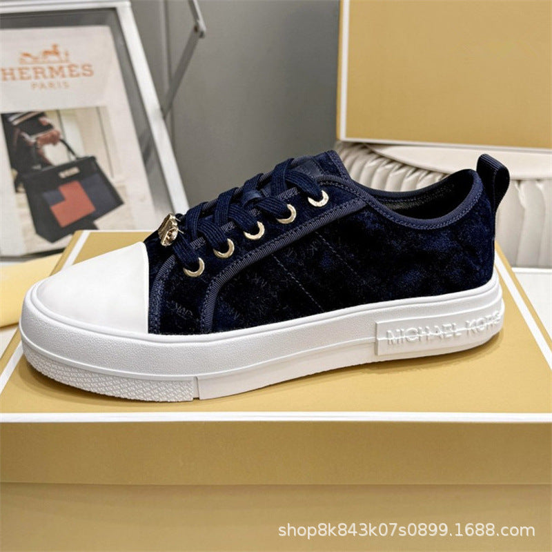2024MK moda nuevas zapatillas blancas de mujer, piel de becerro, hebilla metálica con cordones, zapatillas de escalada, tendencia zapatillas de correr