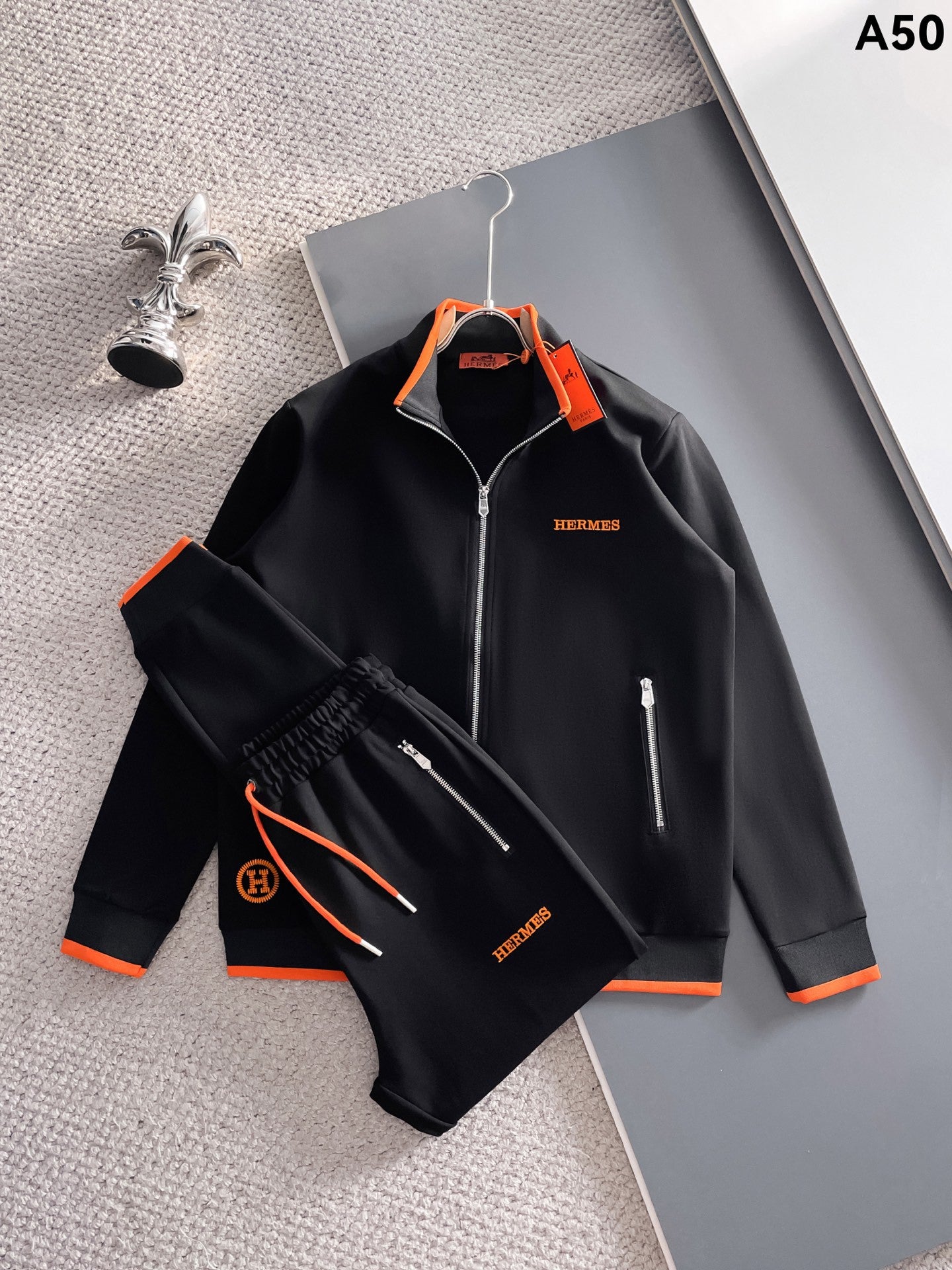 La versión correcta del SS25 transfronterizo debuta en otoño e invierno: nueva chaqueta de traje, cremallera, lujoso y sitios de moda para hombres europeos y americanos