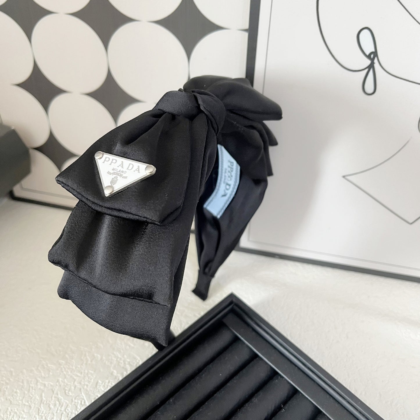 Elegante cinta de doble capa de doble capa, diadema con letras triangulares, accesorio para el cabello sencillo de tela adulta de ala ancha para mujeres