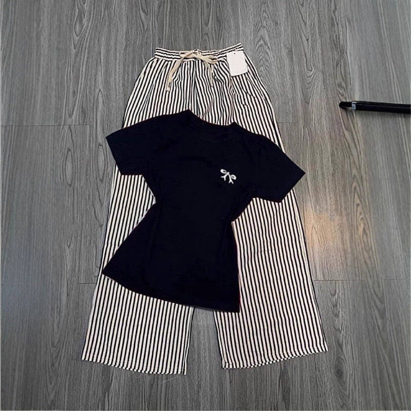 Conjunto de moda de comercio exterior, camiseta nueva de verano para mujer de manga corta bordada y suelta, pantalones anchos de rayas, conjunto informal de dos piezas, ins.