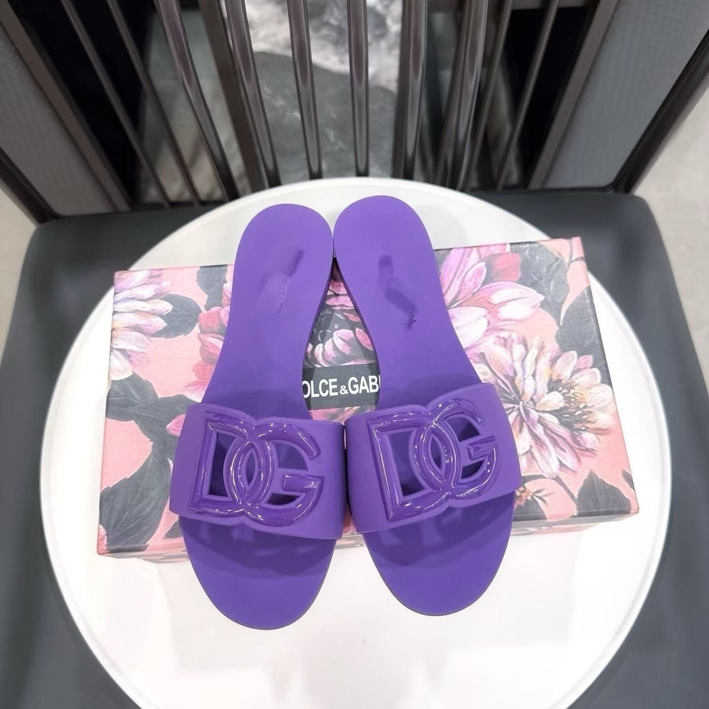 D Summer Slippers nueva prenda exterior transfronteriza, de fondo plano, cómoda, casual, moderna, versátil y de línea recta hueca