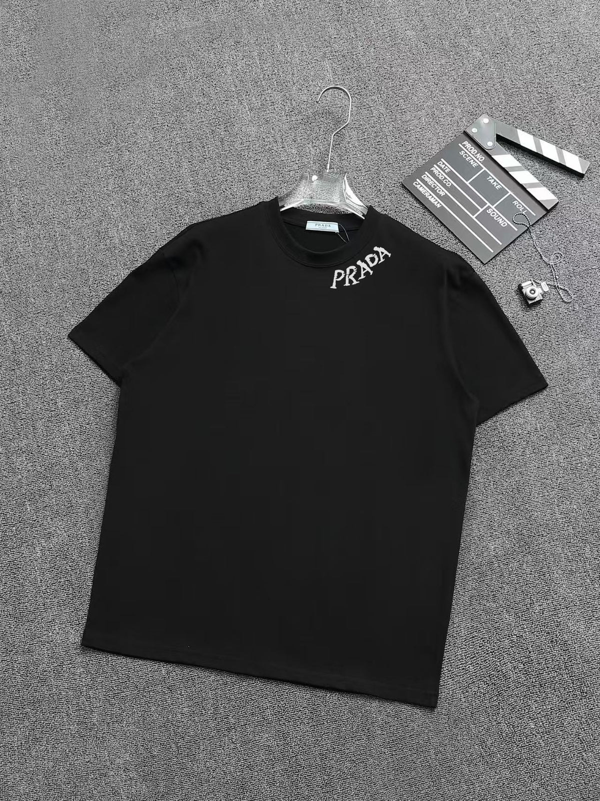 T-shirt Triangles métalliques | Casual été
