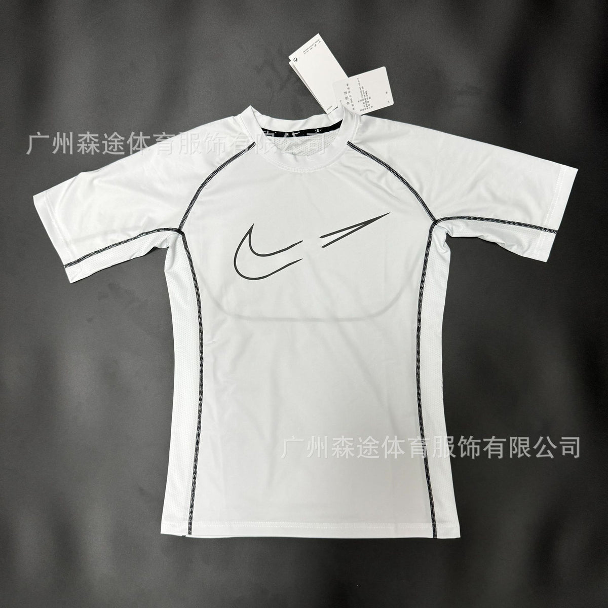Fitted sports t-shirt, short and long sleeve, breathable, running, fitness, soccer, basketball training base layer, quick-dry, high elasticity