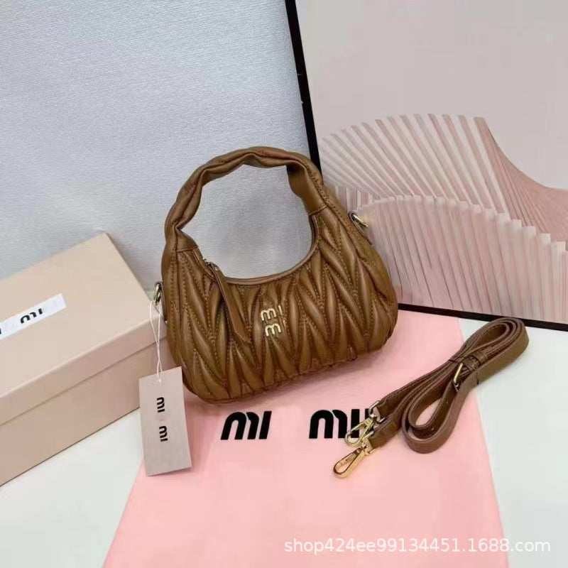 Miu Home Nuevo bolso de empanadillas de mano, Bolsa de mano de comercio exterior, Bolso de mujer, Mini bandolera de un solo hombro, Hilos bordados Caseros con nubes plisadas