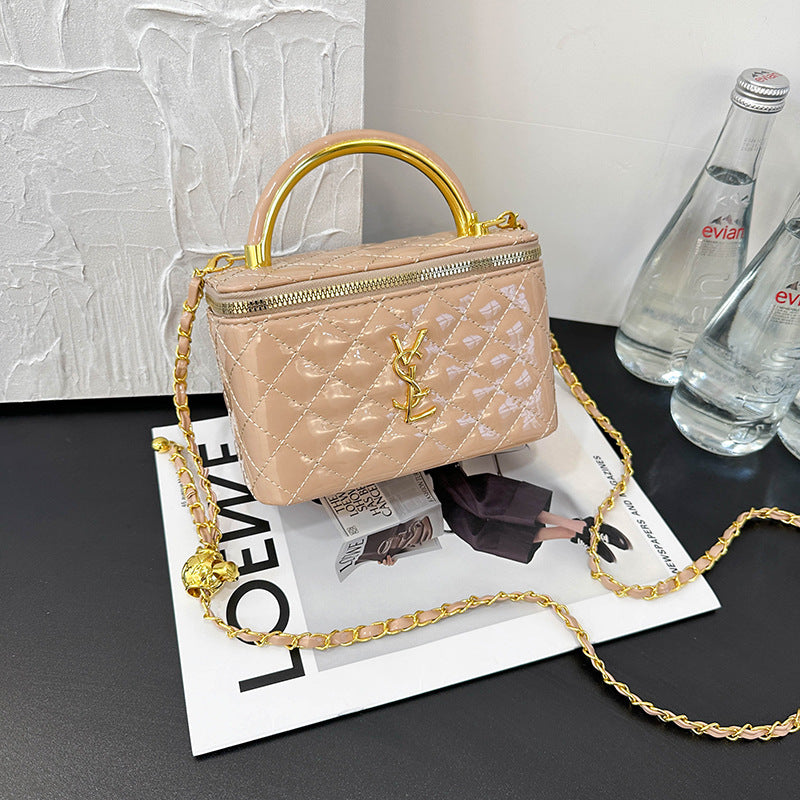 Bolso de mujer de mujer con letras de charol y perlas, caja de un solo hombro bordada con diamantes, bolso pequeño cuadrado, bolso de maquillaje con cadena cruzada