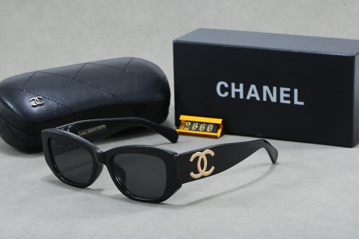 Gafas de sol doble C con el logo Xiaoxiang para mujeres, superventas de celebridades de internet Xiaohongshu, gafas de sol para hombre, transmisión en directo de ventas calientes 2660