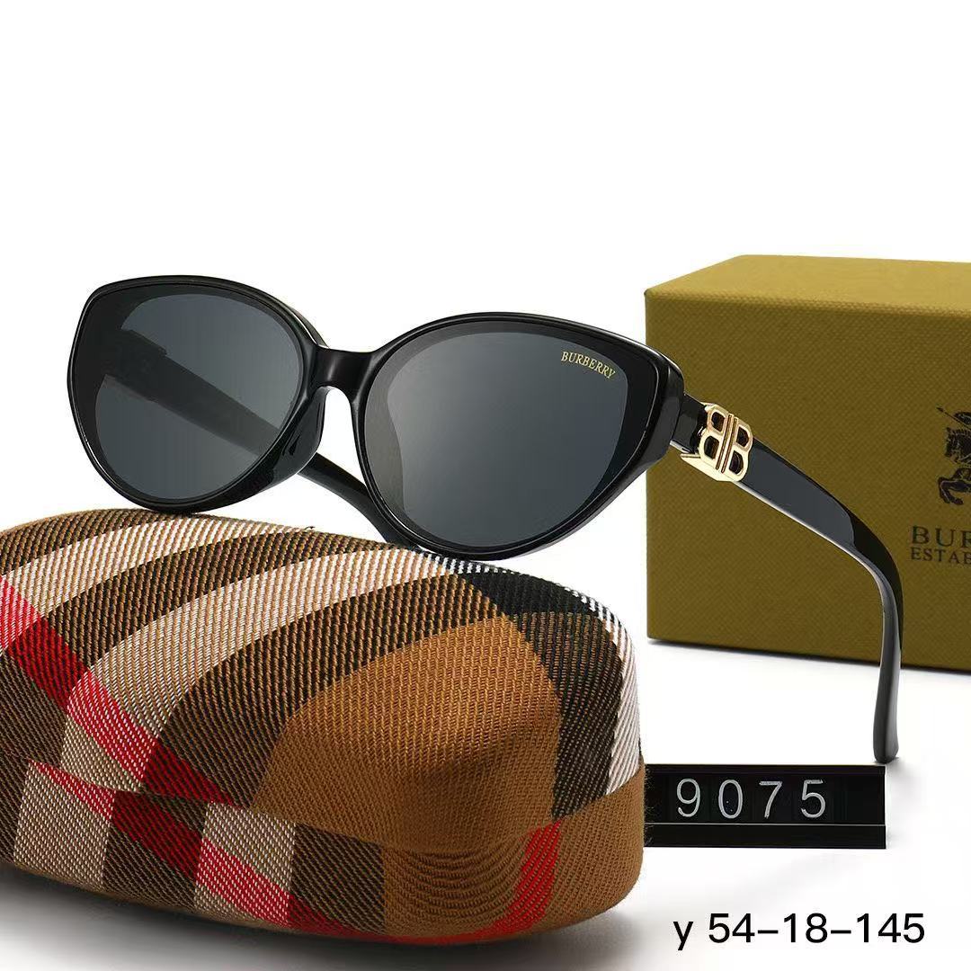 Vintage Oversized Sunglasses | Women's Street Style