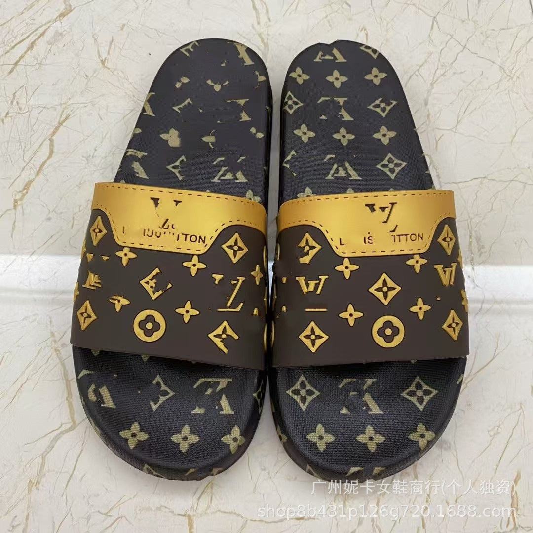 Zapatillas de hombre muy vendidas 2026, zapatillas nuevas para exteriores, suelas blandas antideslizantes, exportación con muebles bordados para el hogar, chanclas de hombre de alta gama