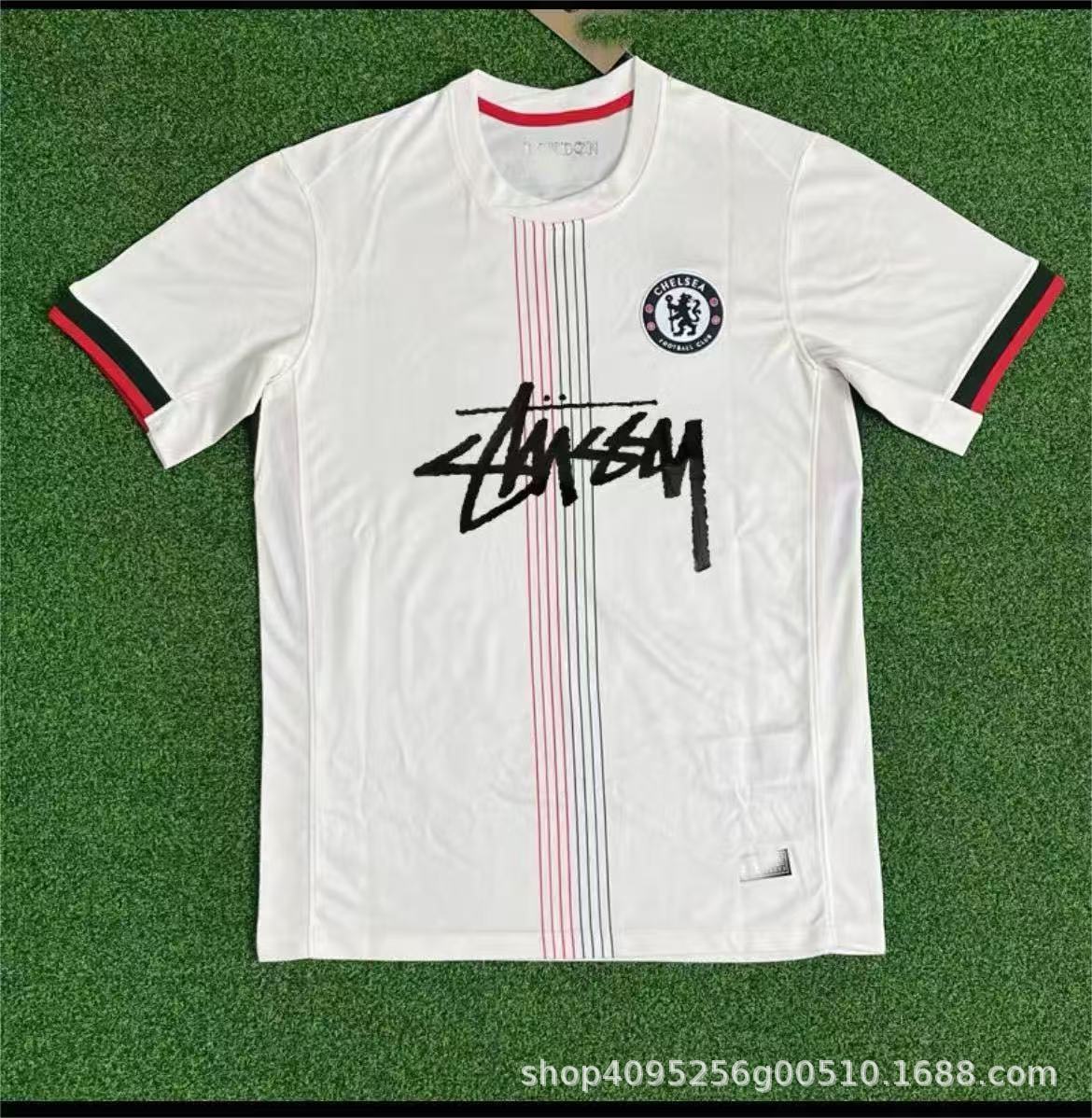 Venta al por mayor transfronteriza para Países Bajos, Alemania, Francia, Italia, Flamengo, Italia, envío gratuito para una camiseta de fútbol