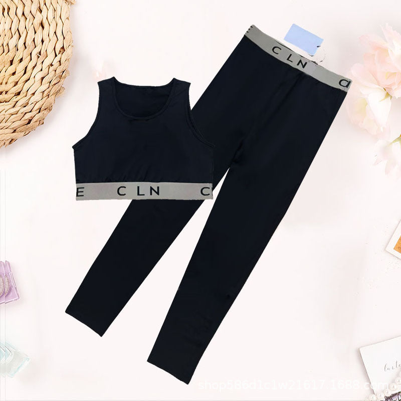 Ropa de yoga femenina europea y estadounidense, chaqueta deportiva, conjunto de yoga, pantalones de yoga de tiro alto de mujer fitness casual de alta gama