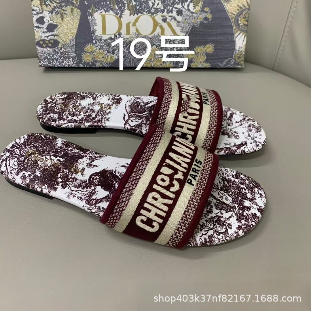 Zapatillas de alta calidad marca D, tallas 1-48, bordados jacquard, zapatillas planas clásicas casuales de playa para mujer