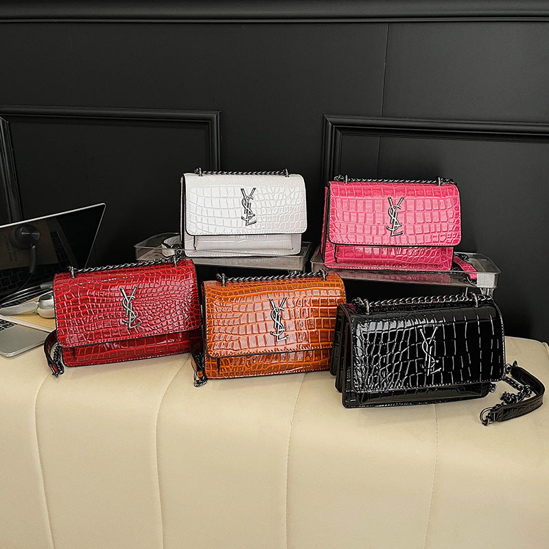 Bolso cuadrado pequeño de alta calidad superventas transfronterizo para mujer, nuevo bolso retro para desplazamientos 2026, bandolera de un solo hombro