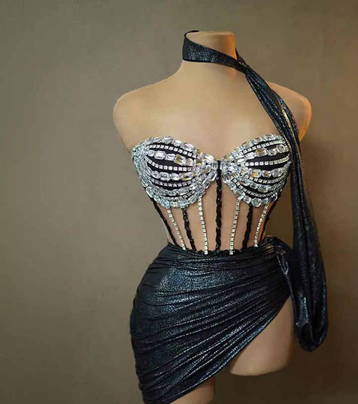 Popular conjunto dorado transparente sin tirantes + falda corta drapeada de la Estación Independiente de Comercio Exterior, vestido de fiesta elegante y picante