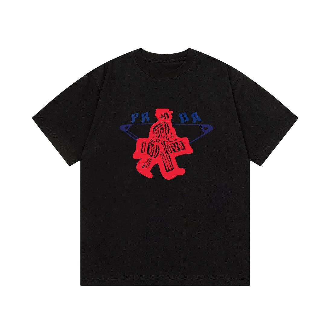Versión de lujo de alta gama pra Pujia triángulo metálico LOGO, camiseta unisex de verano suelta y versátil con estampado y manga corta