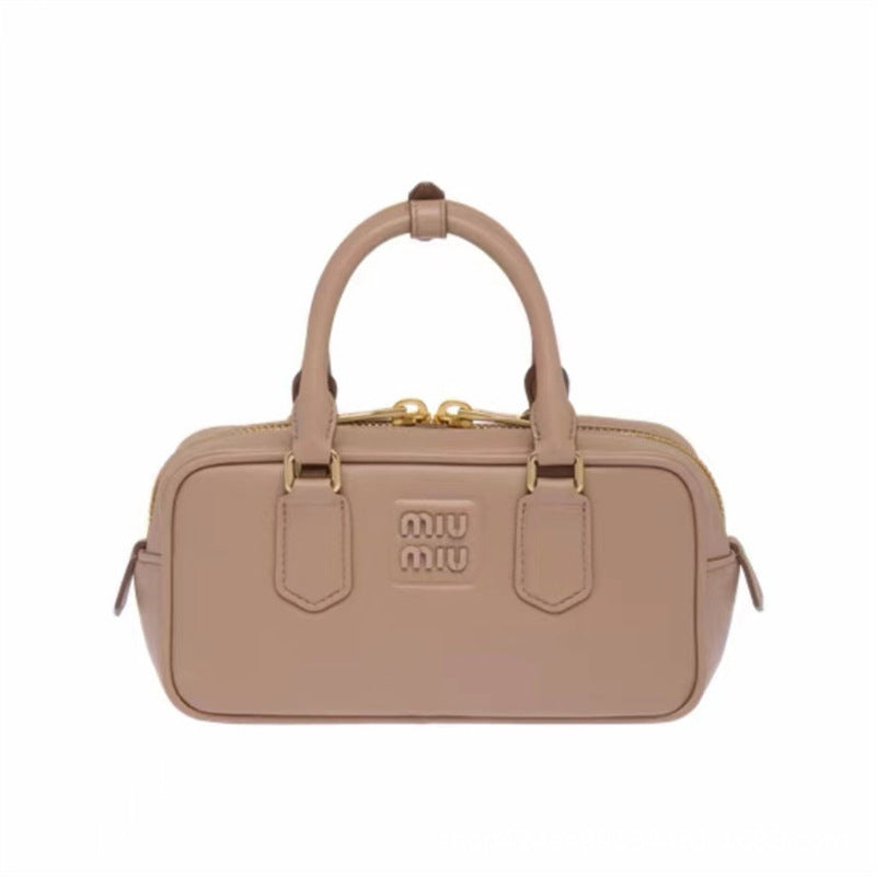 MIU Bowling Otoño/Invierno 2024 Nuevo Nicho Bolso de Gran Capacidad para Mujer Bolso Almohada Bolso Bandolera de un solo hombro Boston Mujer