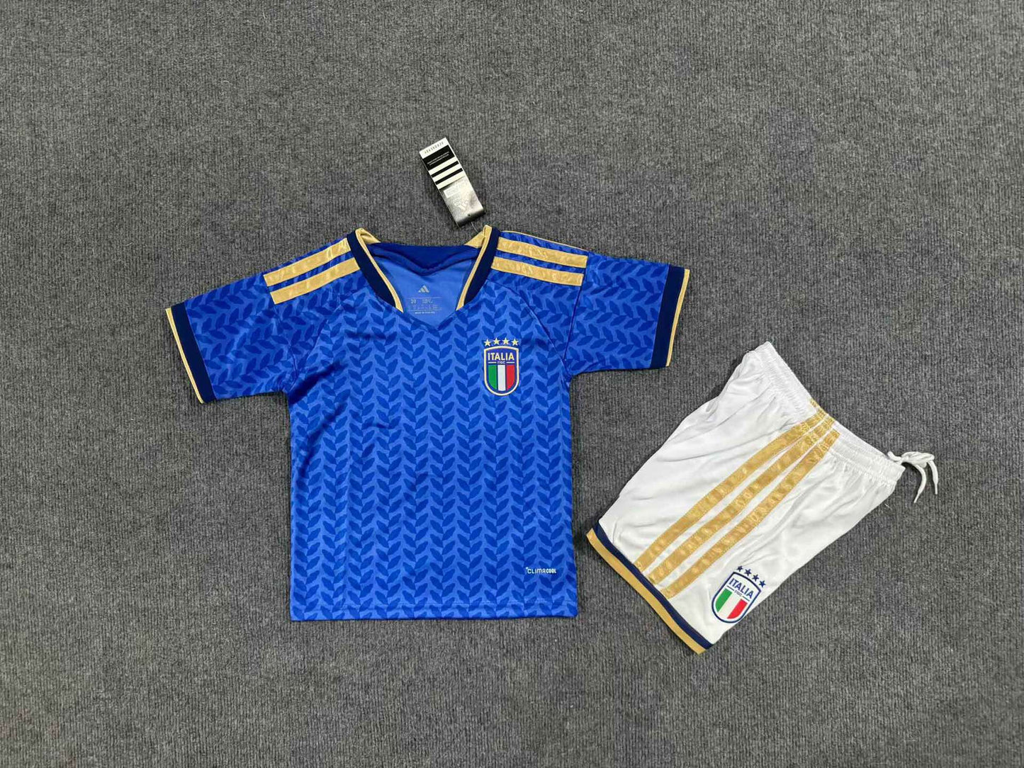 Set de camisetas de fútbol infantil de la Copa del Mundo 2627 para Brasil, Portugal, Italia, Alemania y Japón Conjunto al por mayor y personalizado