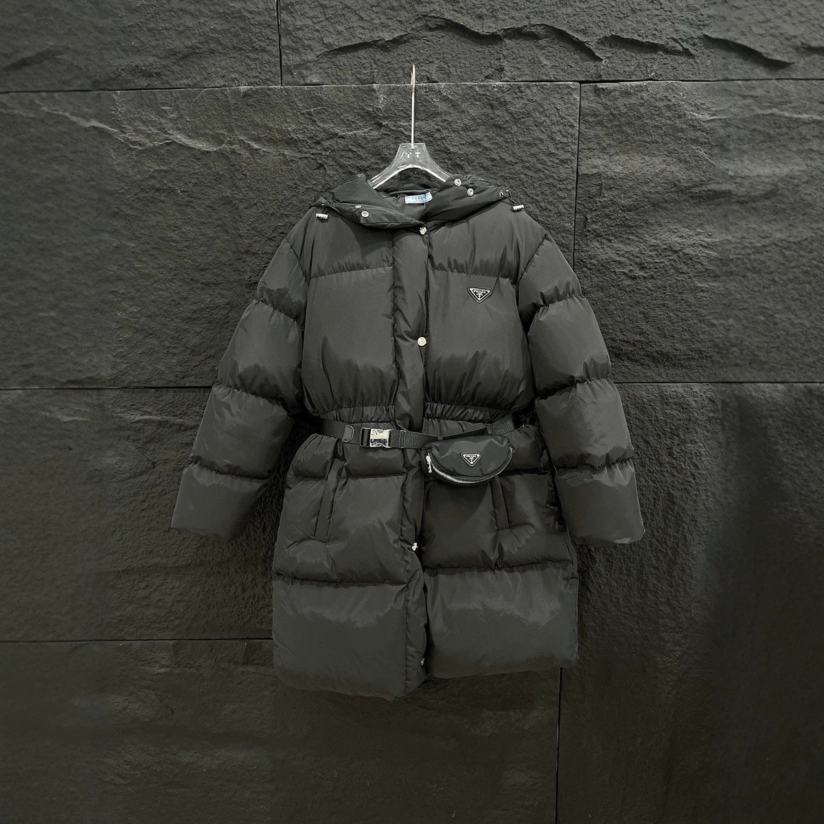 Women's P Padded Jacket | Hood and Nylon Bag