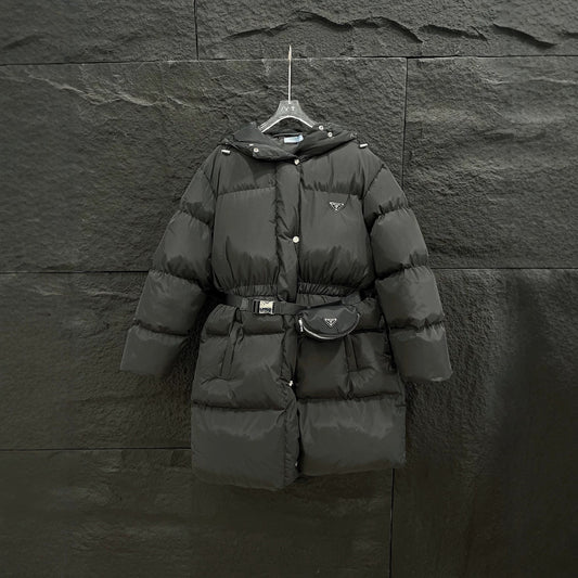 Women's P Padded Jacket | Hood and Nylon Bag