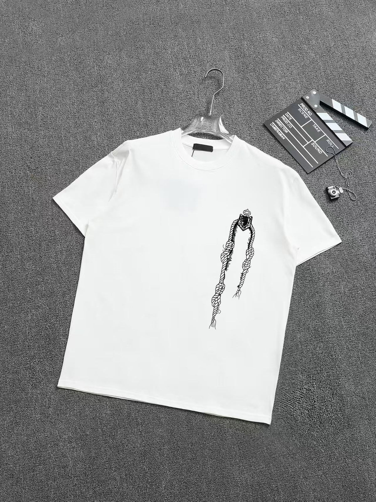 T-shirt Triangles métalliques | Casual été