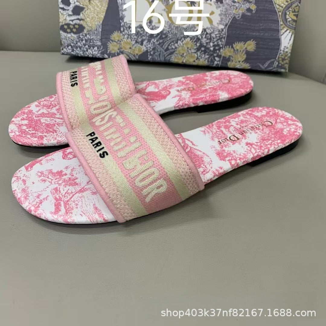 Zapatillas de alta calidad marca D, tallas 1-48, bordados jacquard, zapatillas planas clásicas casuales de playa para mujer