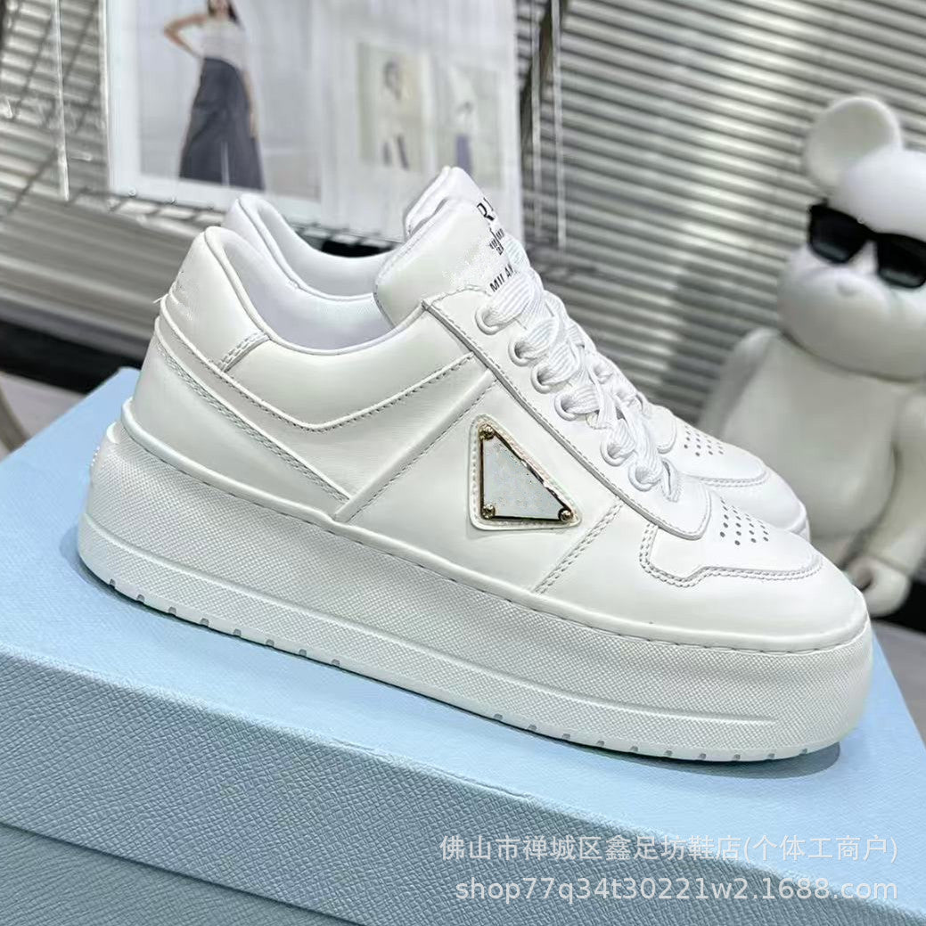 Zapatillas P Blancas Unisex 2026 | Plataforma Casual
