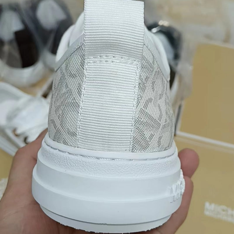 Embalaje de alta versión, suela plana completa, zapatos sencillos ultraligeros y cómodos, productos de mujer en Guangzhou, uno a uno de alta calidad dentro y exterior, cuero completo comercio exterior
