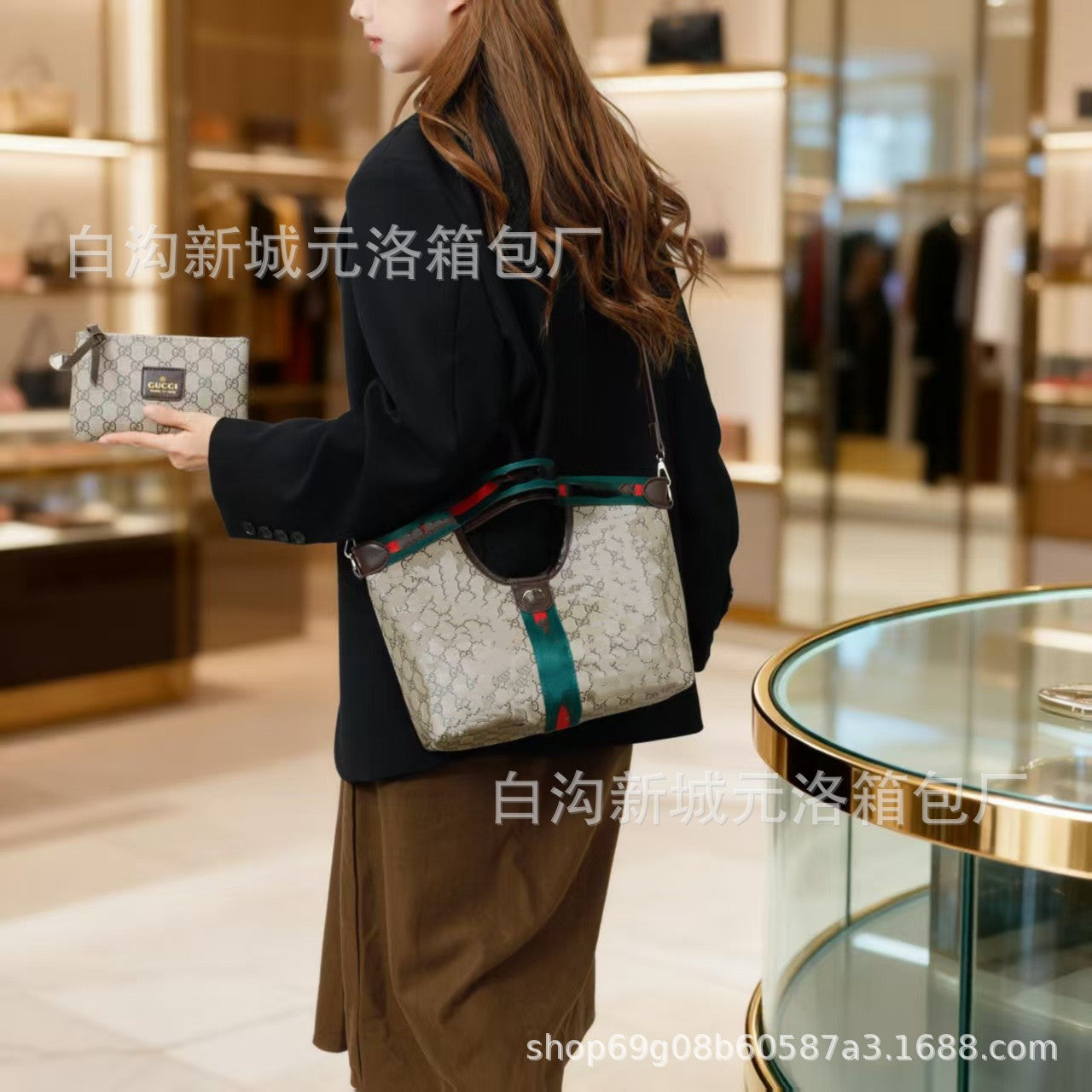 Comercio exterior mayorista transfronterizo de Guangzhou, modelo de alta edición doble grande para las axilas, bolso cruzado de un solo hombro colgante, cubo de gran capacidad