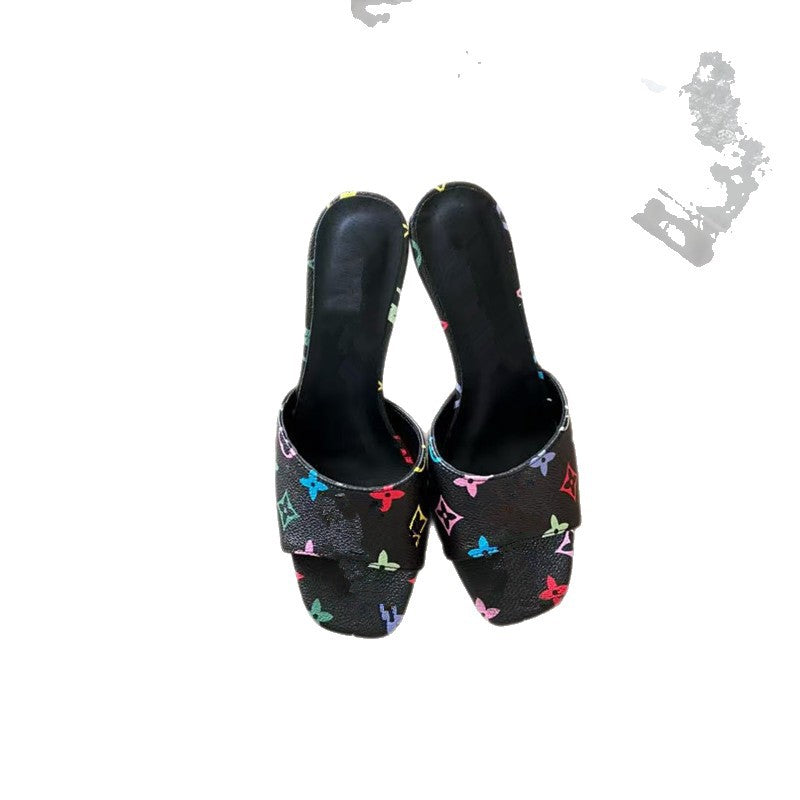 Zapatillas de tacón alto de moda europea y americana, nuevas sandalias vaqueras bordadas con bordado súper populares 2025, tacón de aguja, elegante tendencia transfronteriza