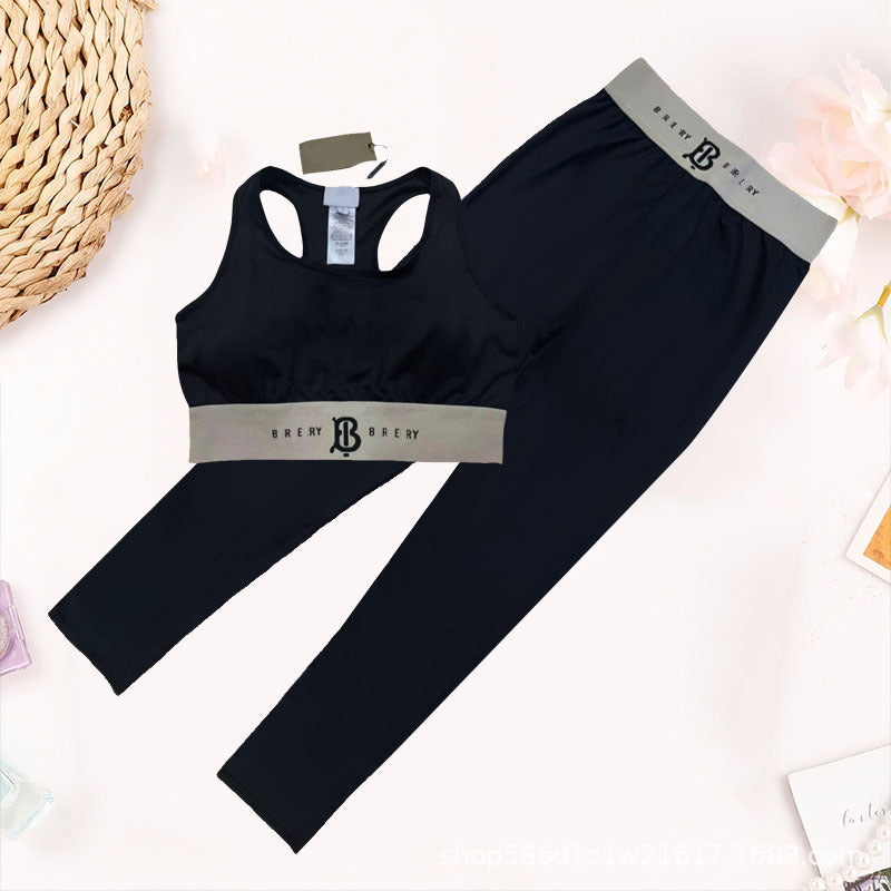 Ropa de yoga femenina europea y estadounidense, chaqueta deportiva, conjunto de yoga, pantalones de yoga de tiro alto de mujer fitness casual de alta gama