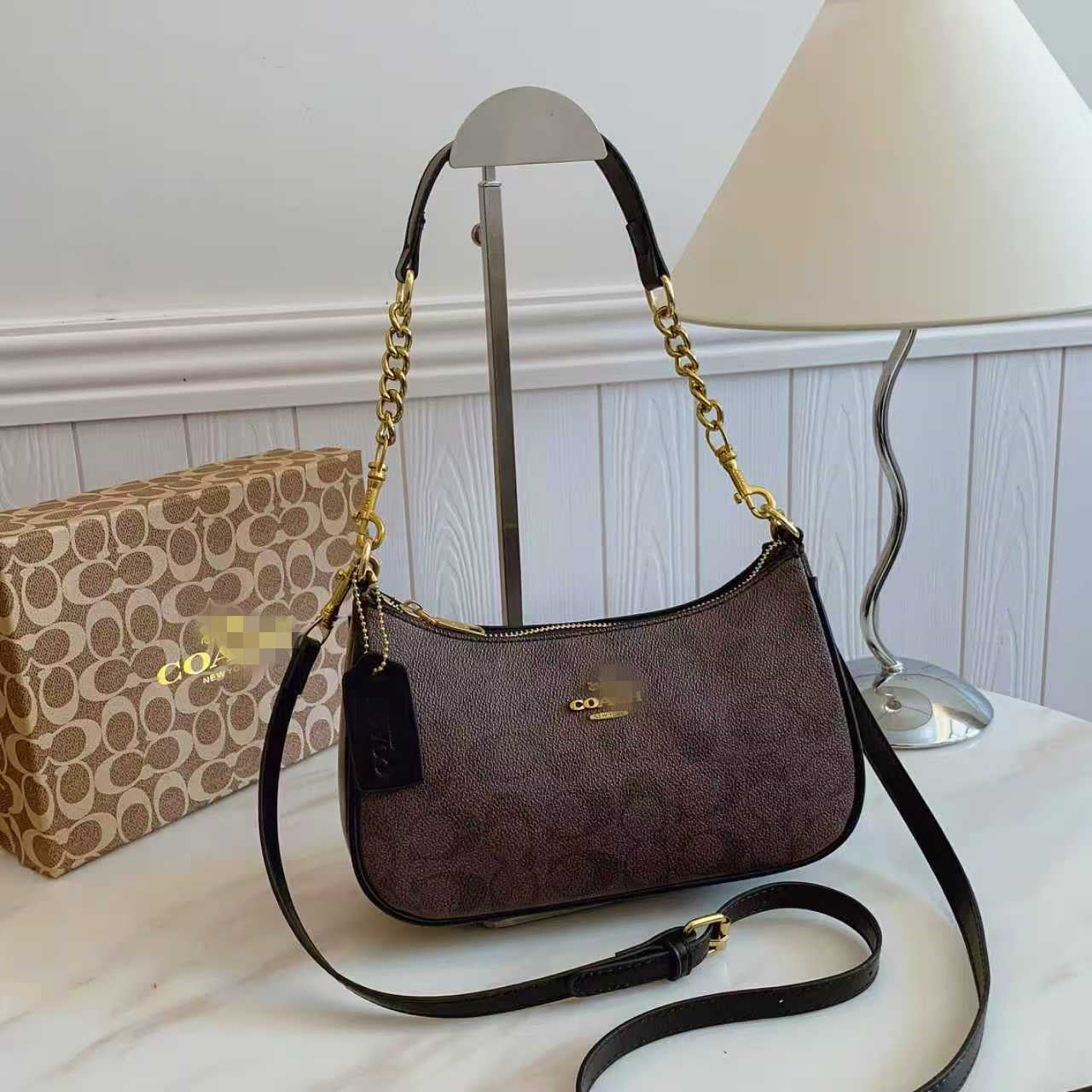 Nuevo bolso de hombro sencillo de calle para otoño/invierno europeo y americano, bolso retro ligero y elegante y cruzado de lujo, bolso de mano