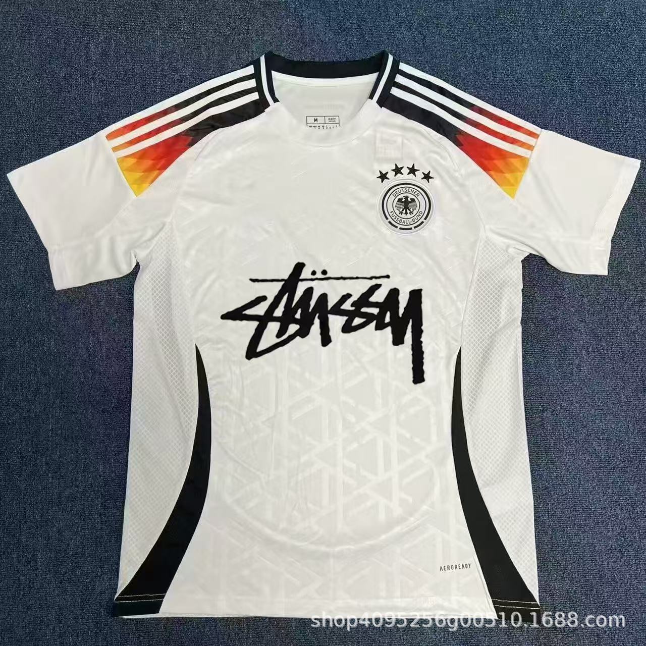 Venta al por mayor transfronteriza para Países Bajos, Alemania, Francia, Italia, Flamengo, Italia, envío gratuito para una camiseta de fútbol