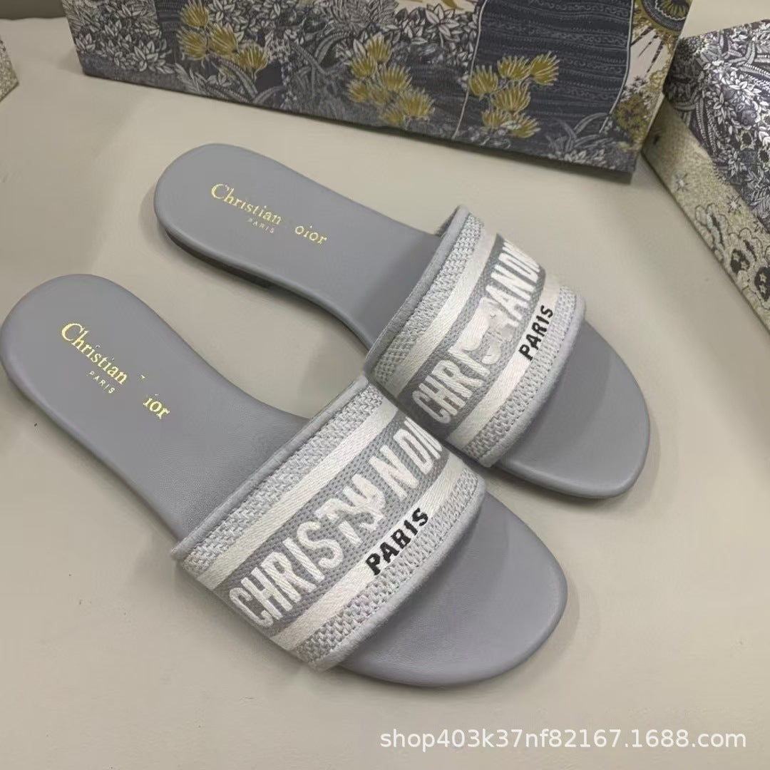 Zapatillas de alta calidad marca D, tallas 1-48, bordados jacquard, zapatillas planas clásicas casuales de playa para mujer