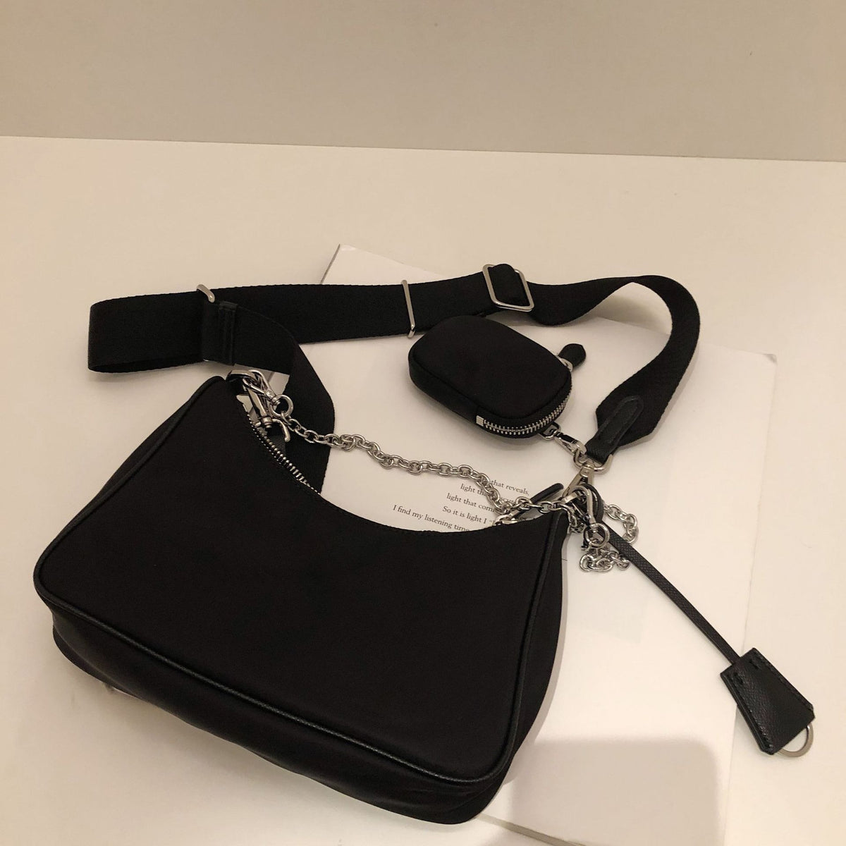 Bolso de nylon para mujer, nuevo bolso crossbody de alta gama, versátil y de moda 2026