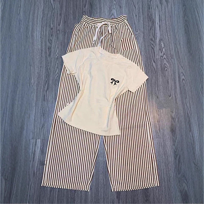 Conjunto de moda de comercio exterior, camiseta nueva de verano para mujer de manga corta bordada y suelta, pantalones anchos de rayas, conjunto informal de dos piezas, ins.