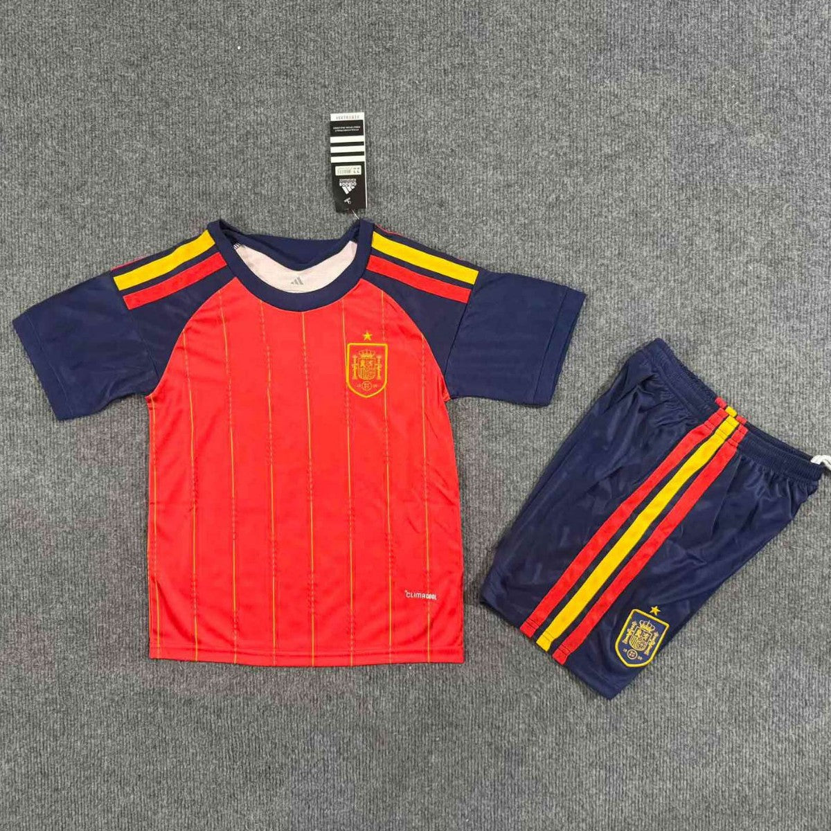 Set de camisetas de fútbol infantil de la Copa del Mundo 2627 para Brasil, Portugal, Italia, Alemania y Japón Conjunto al por mayor y personalizado
