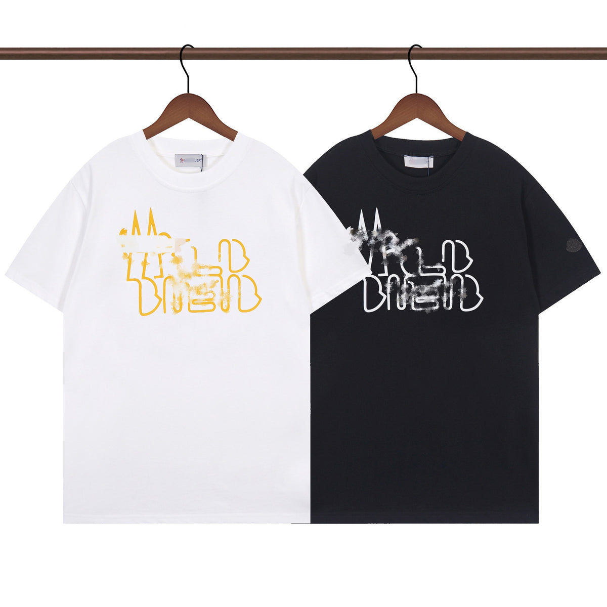 Camiseta Bordada Hombre MON | Cuello Redondo