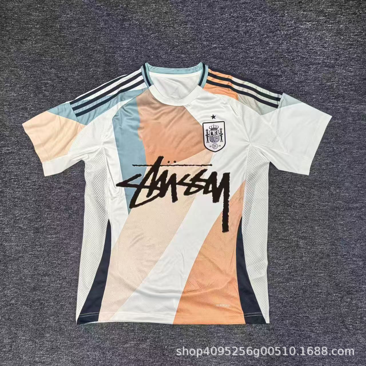 Venta al por mayor transfronteriza para Países Bajos, Alemania, Francia, Italia, Flamengo, Italia, envío gratuito para una camiseta de fútbol