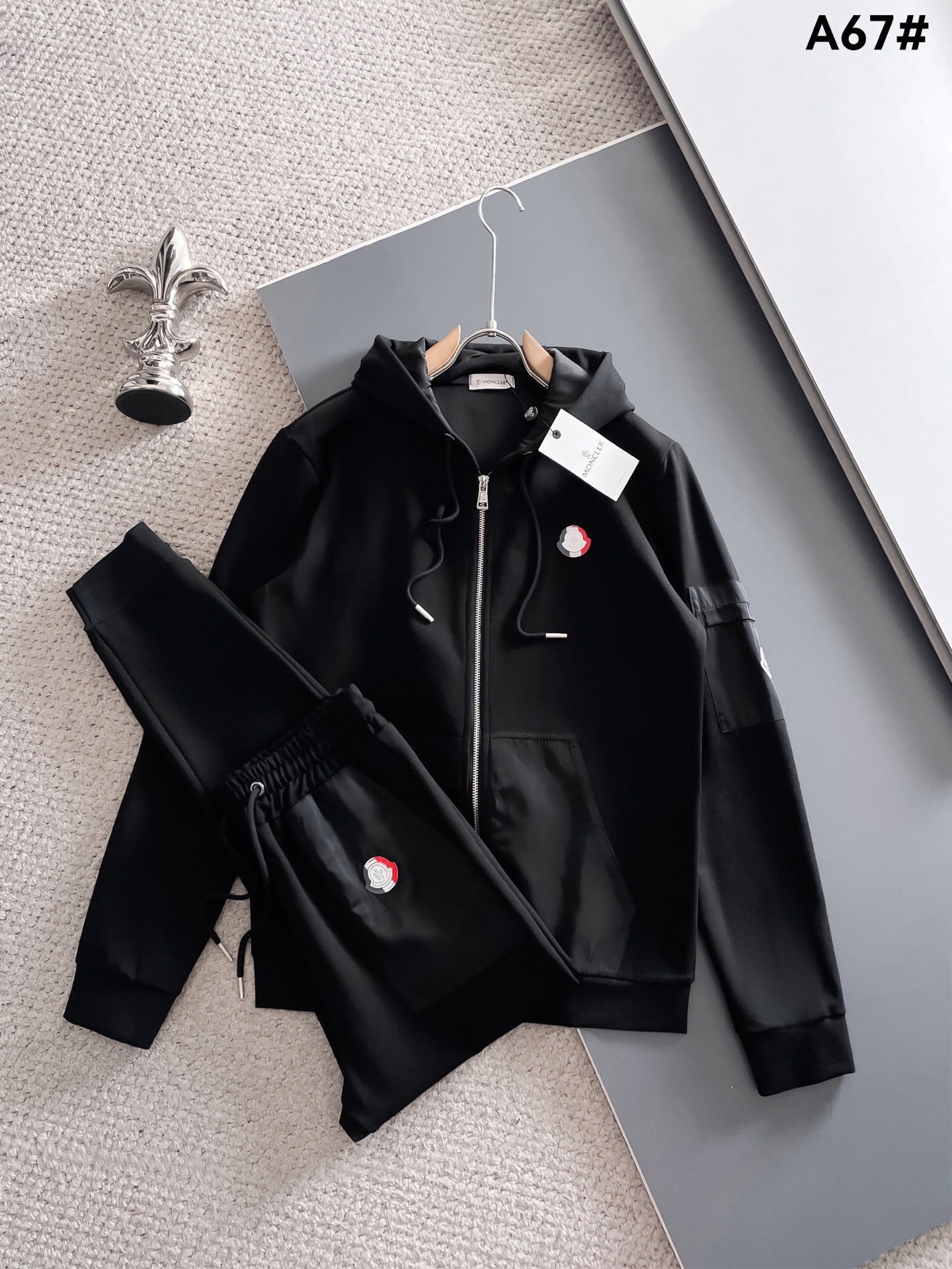 La versión correcta del SS25 transfronterizo debuta en otoño e invierno: nueva chaqueta de traje, cremallera, lujoso y sitios de moda para hombres europeos y americanos